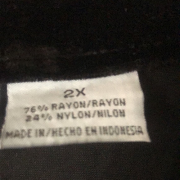 Woman’s velour embroidered long sleeve top - Picture 9 of 12